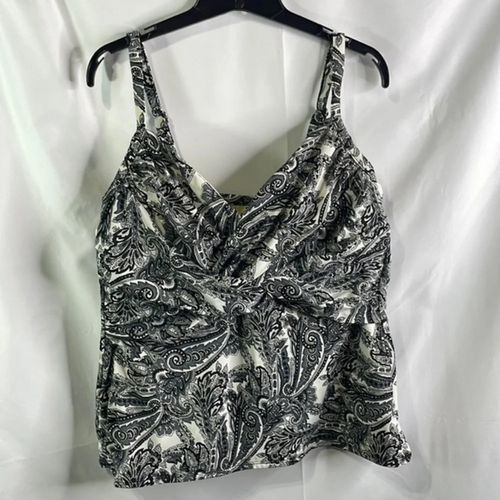 Lands’ End black gray white underwire tankini top